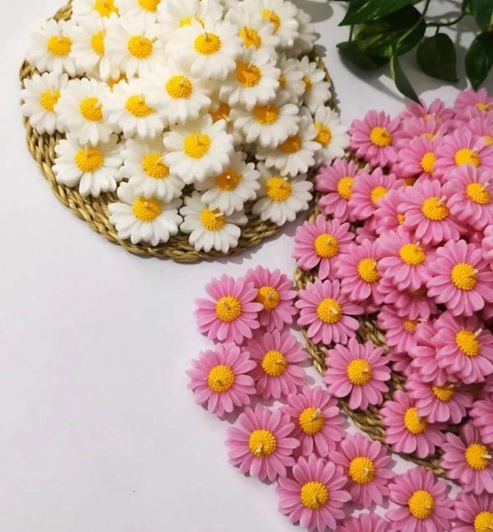 Daisy Flower Scented Candle in pakistan - RiwayatbyRida